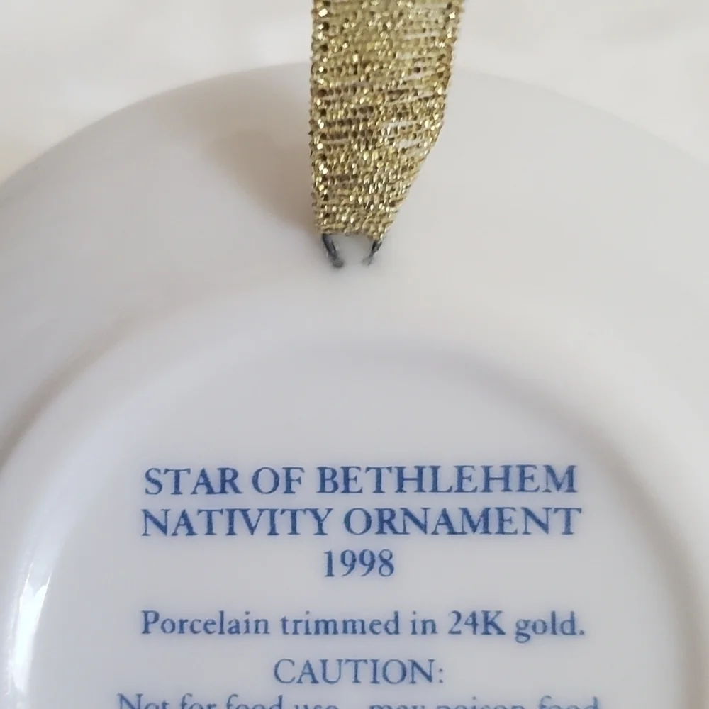 NEW Avon 1998 Porcelain Star of Bethlehem Nativity Ornament 24K Gold Trim